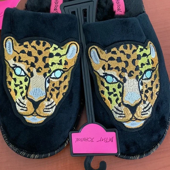 NWT Betsey Johnson black Leopard Slippers - Picture 3 of 4